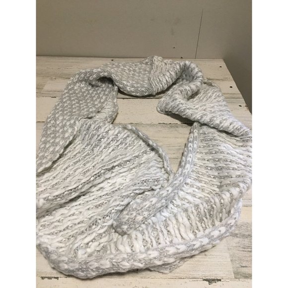 Collection Eighteen white grey silver infinity scarf - Picture 1 of 5